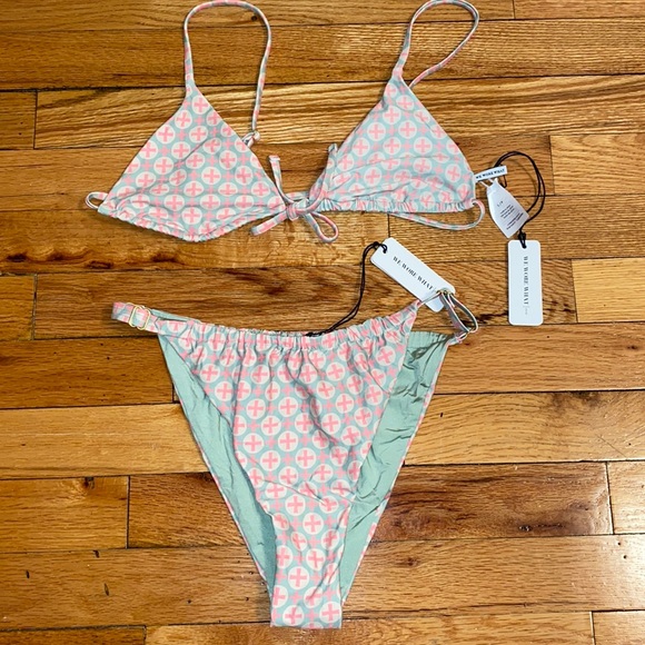 WeWoreWhat Other - WeWoreWhat Ruched Bikini Set Size S NWT